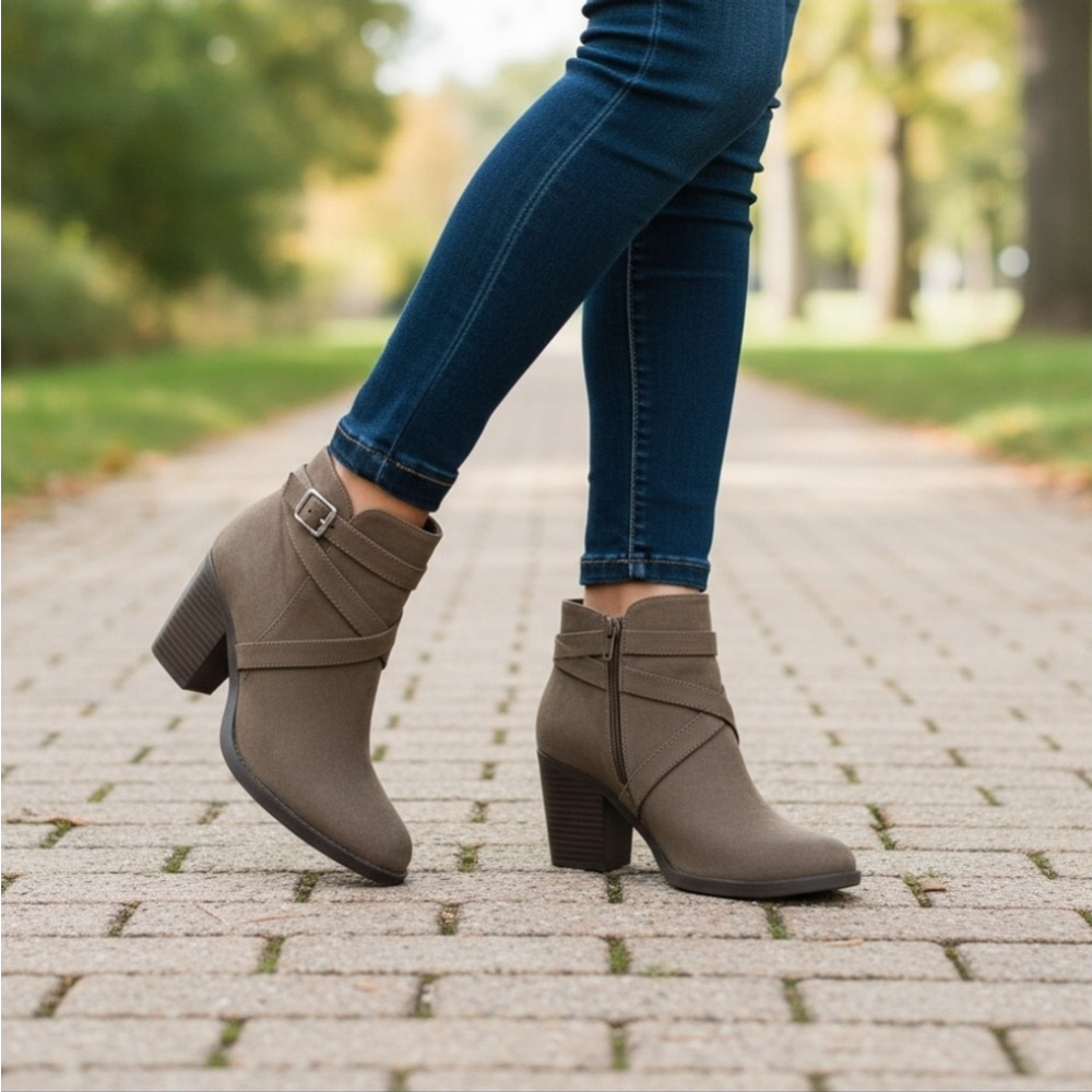 Style & Co Buckle Criss Cross Strap Boots Booties SZ 9.5 M Grey Gray Dark Taupe